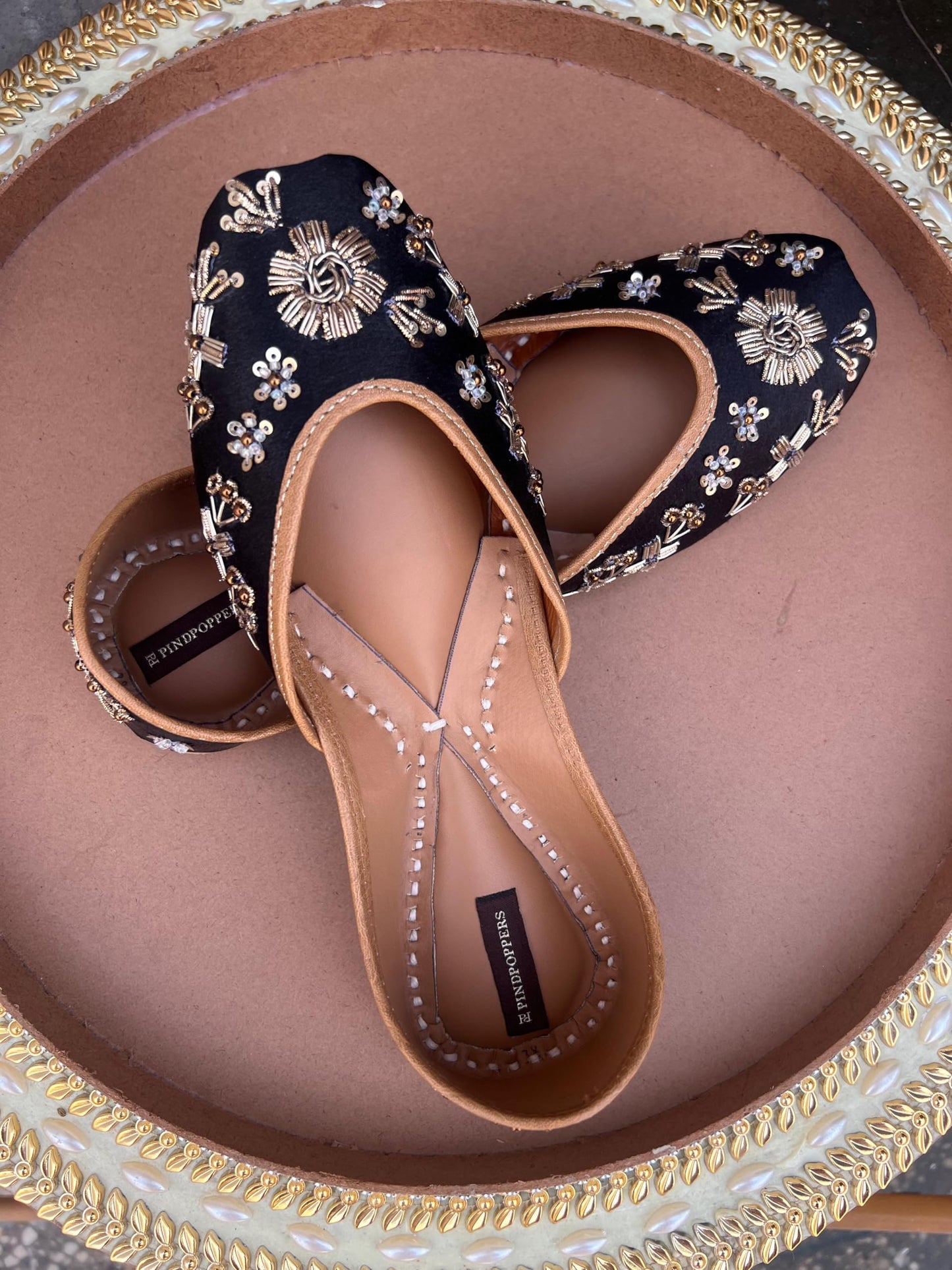 PIND POPPERS Women’s Traditional Ethnic Embroidered Jutti – Handcrafted Punjabi Footwear for Weddings, Festive, and Casual Wear (Black-Silk, UK Footwear Size System, Adult, Women, Numeric,