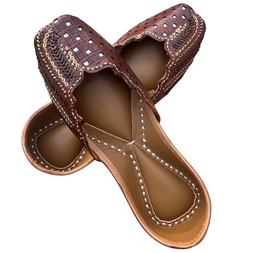 Ethnic Punjabi Jutti for Women – Handmade Embroidered Leather Flats for Bridal, Party, and Everyday Outfits