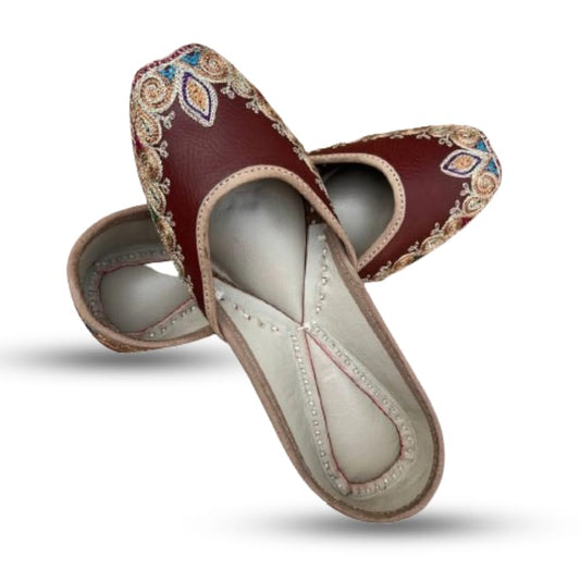 PIND POPPERS Punjabi Jutti for Women – Handcrafted Leather Flats with Traditional Embroidery for Weddings and Everyday Wear Maroon
