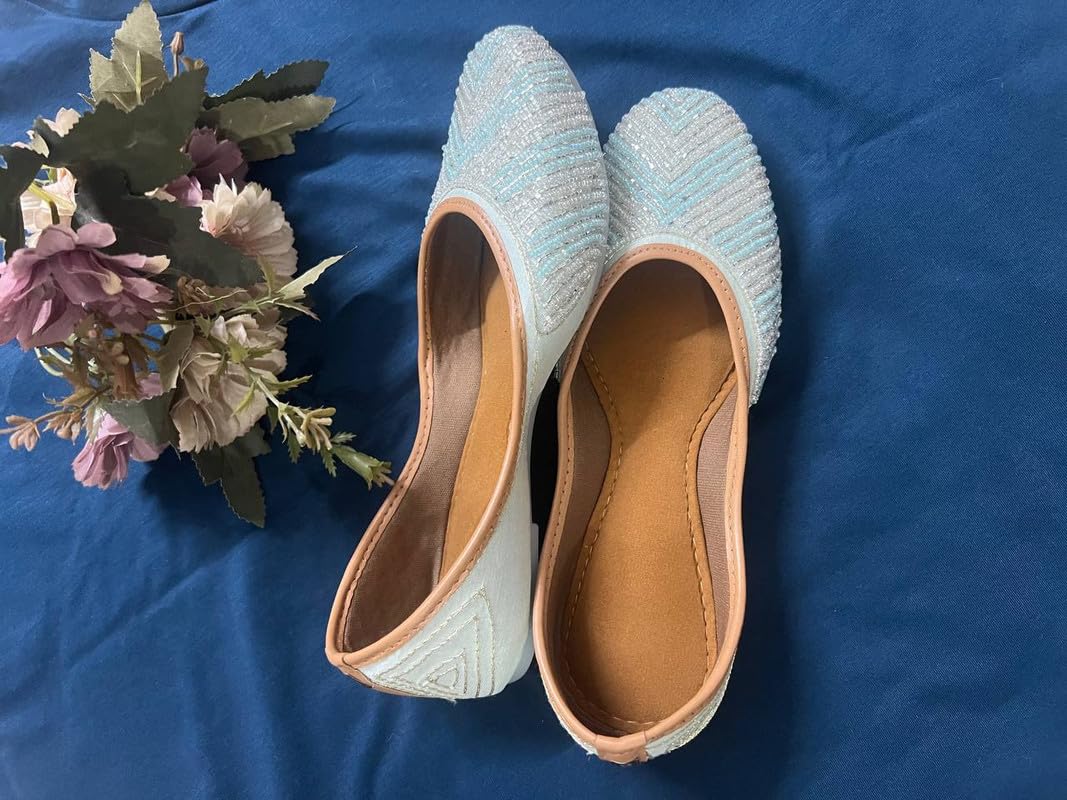 PIND POPPERS Women’s Traditional Designer Jutti – Handcrafted Footwear for Everyday White