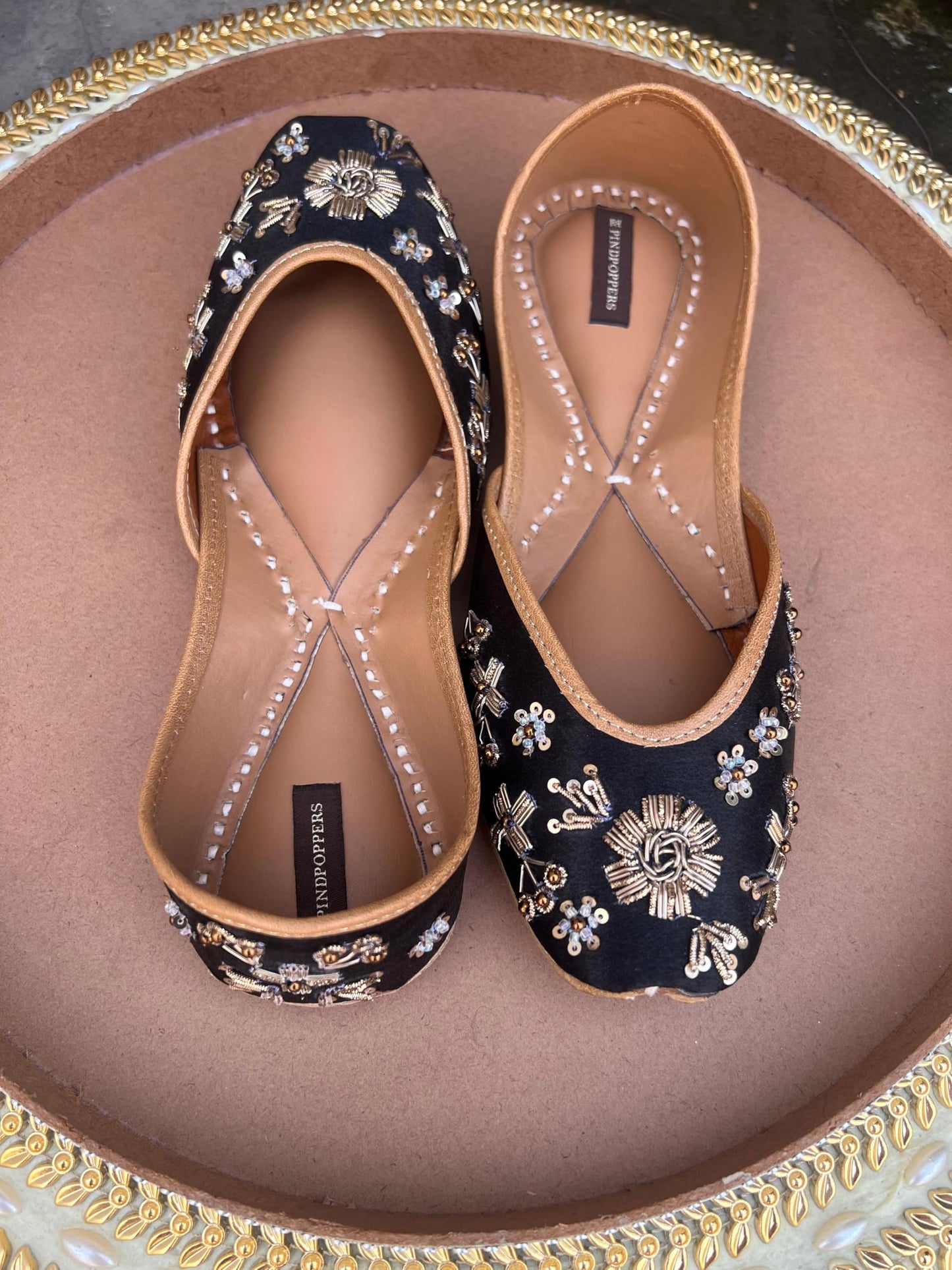 PIND POPPERS Women’s Traditional Ethnic Embroidered Jutti – Handcrafted Punjabi Footwear for Weddings, Festive, and Casual Wear (Black-Silk, UK Footwear Size System, Adult, Women, Numeric,