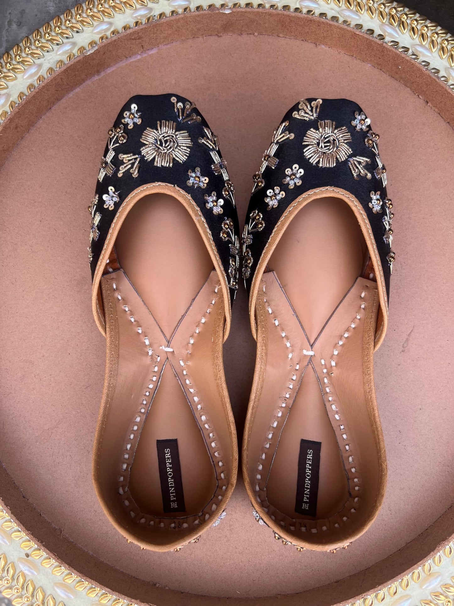 PIND POPPERS Women’s Traditional Ethnic Embroidered Jutti – Handcrafted Punjabi Footwear for Weddings, Festive, and Casual Wear (Black-Silk, UK Footwear Size System, Adult, Women, Numeric,